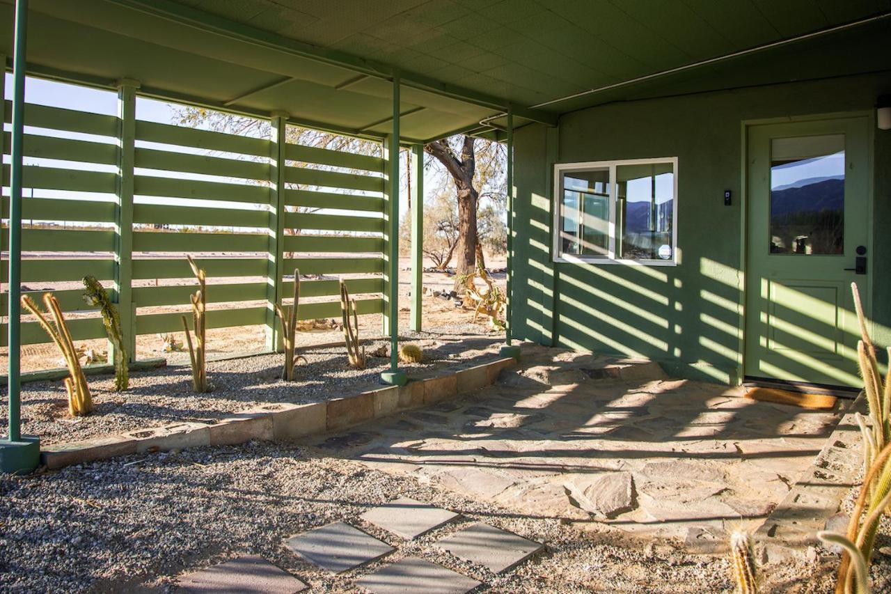 טוונטיניין פאלמס Wonder Valley Green House - Near Joshua Tree National Park מראה חיצוני תמונה
