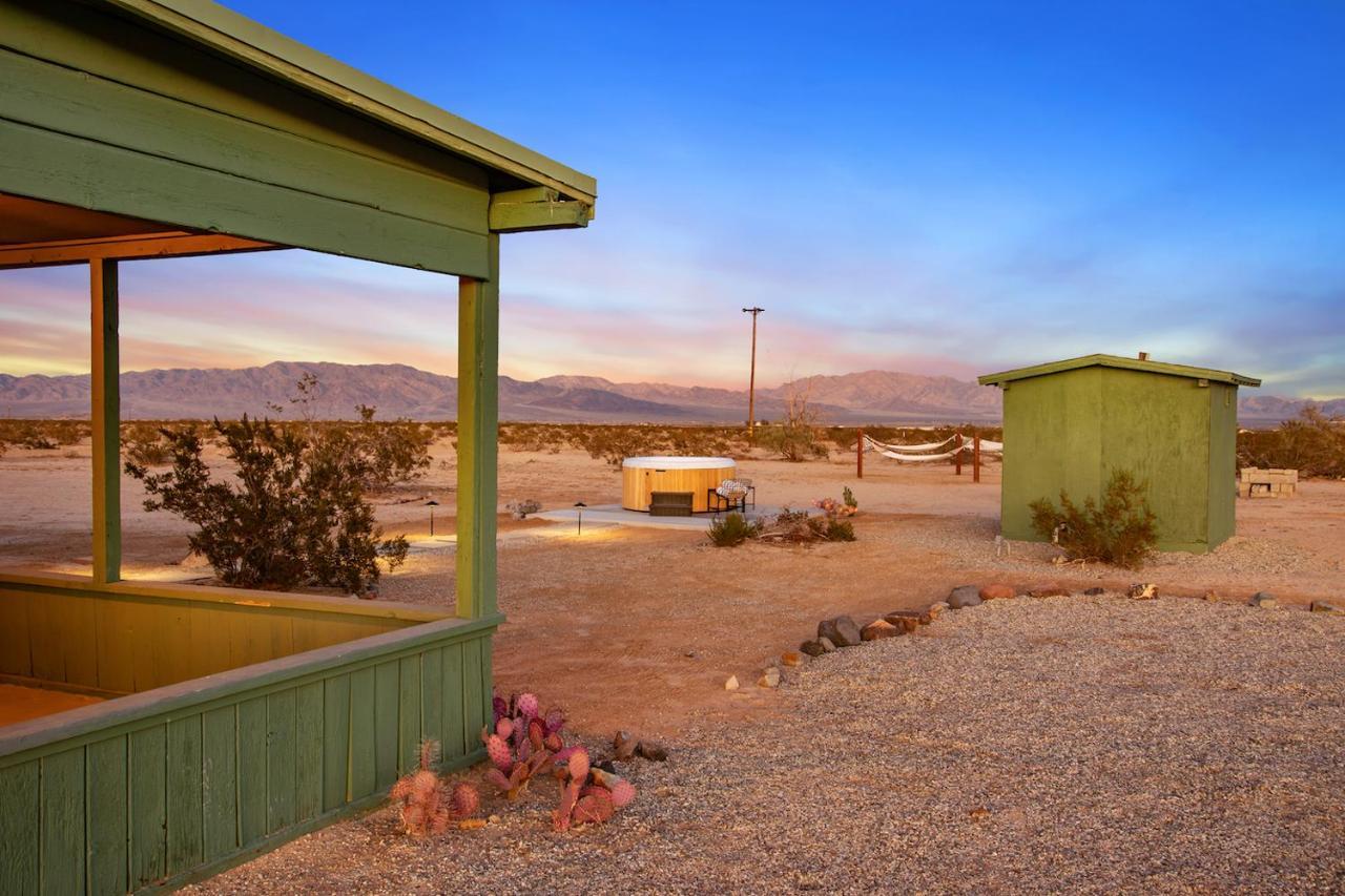 טוונטיניין פאלמס Wonder Valley Green House - Near Joshua Tree National Park מראה חיצוני תמונה
